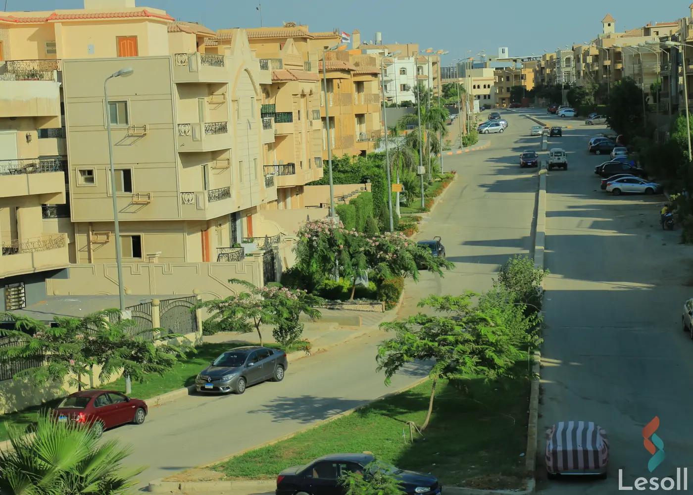 Apartment for sale with an data.area 235 meters and 4 data.rooms in Cheikh Zayed Giza - Image 2