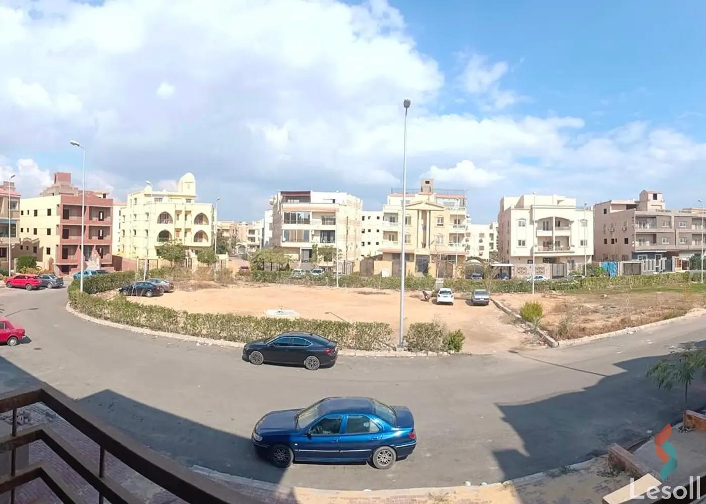 Apartment with garden for sale with an data.area 210 meters and 3 data.rooms in Cheikh Zayed Giza - Image 2