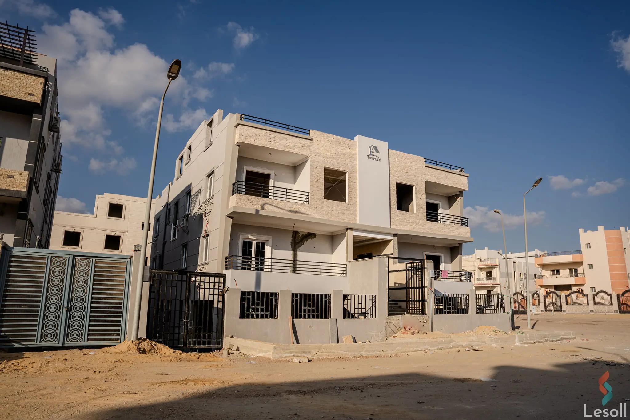 Apartment for sale with an data.area 225 meters and 4 data.rooms in Cheikh Zayed Giza - Image 3