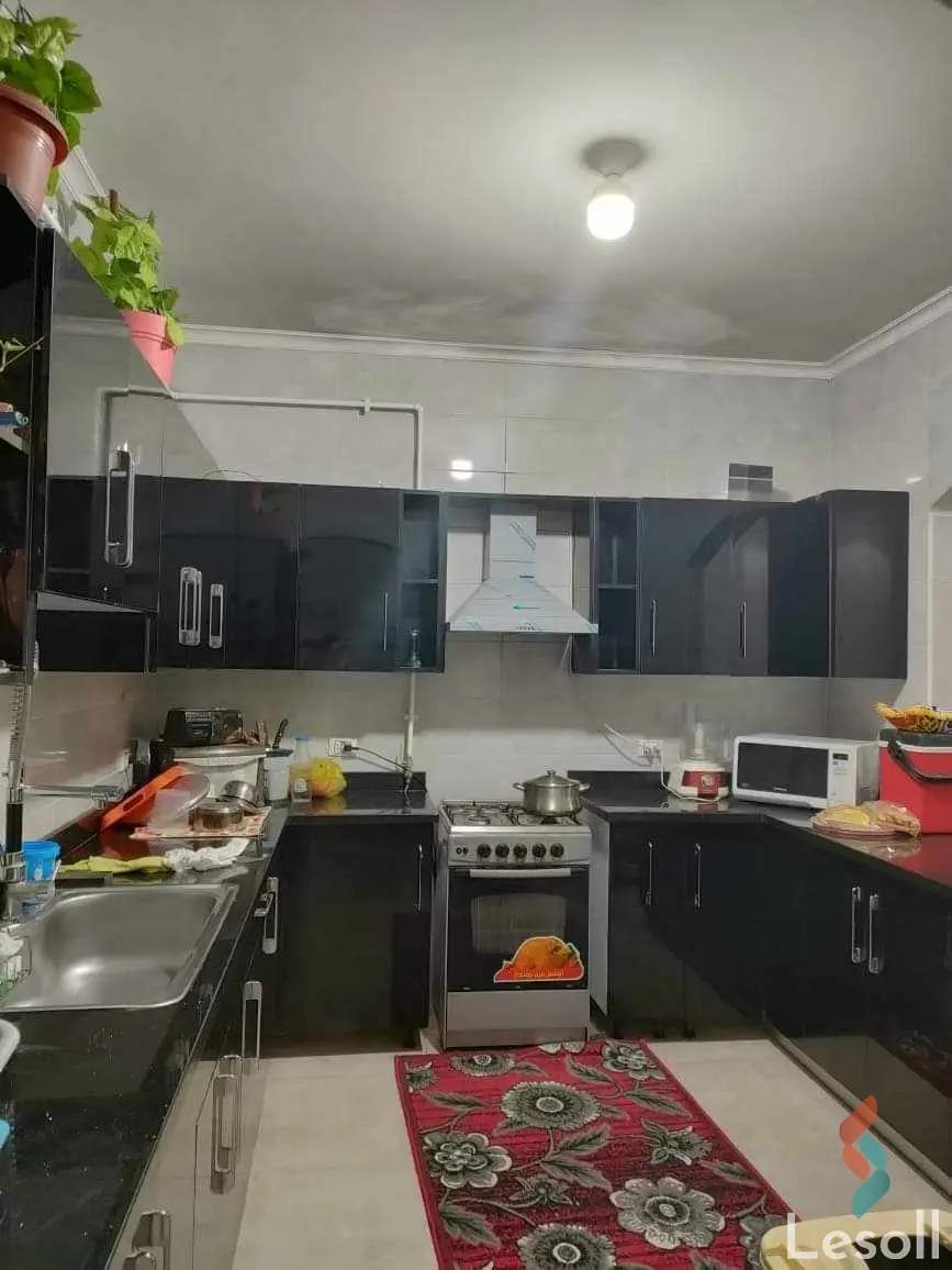 Apartment with garden for sale with an data.area 240 meters and 3 data.rooms in Cheikh Zayed Giza - Image 2