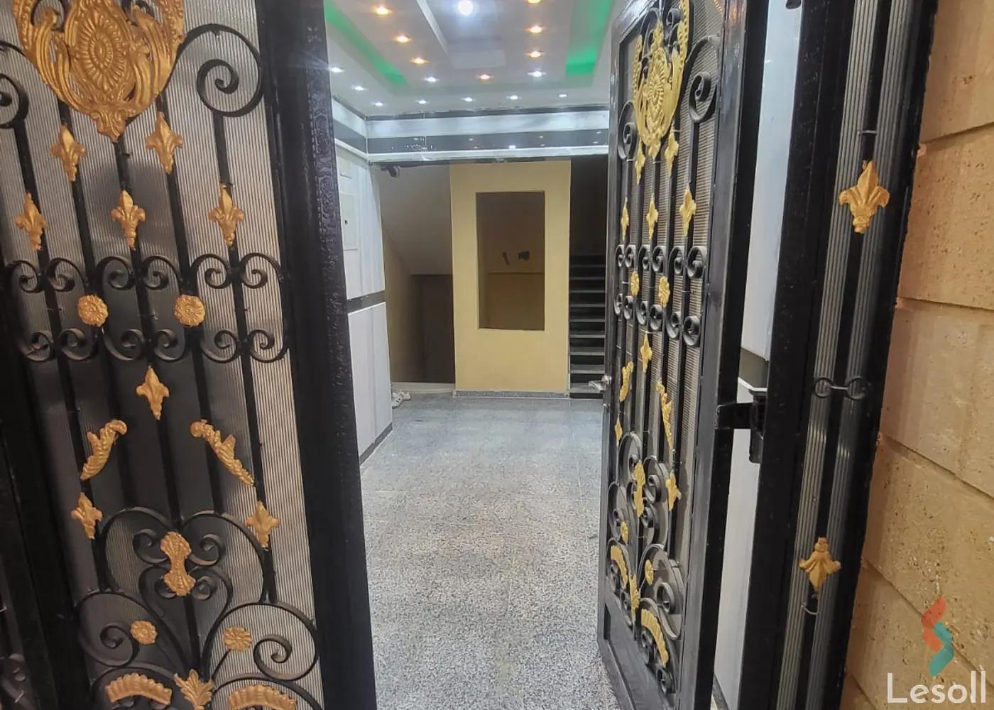 شقة بحديقة للبيع بمساحة 160 متر و 3 غرف في التجمع الخامس القاهرة - كل الصور