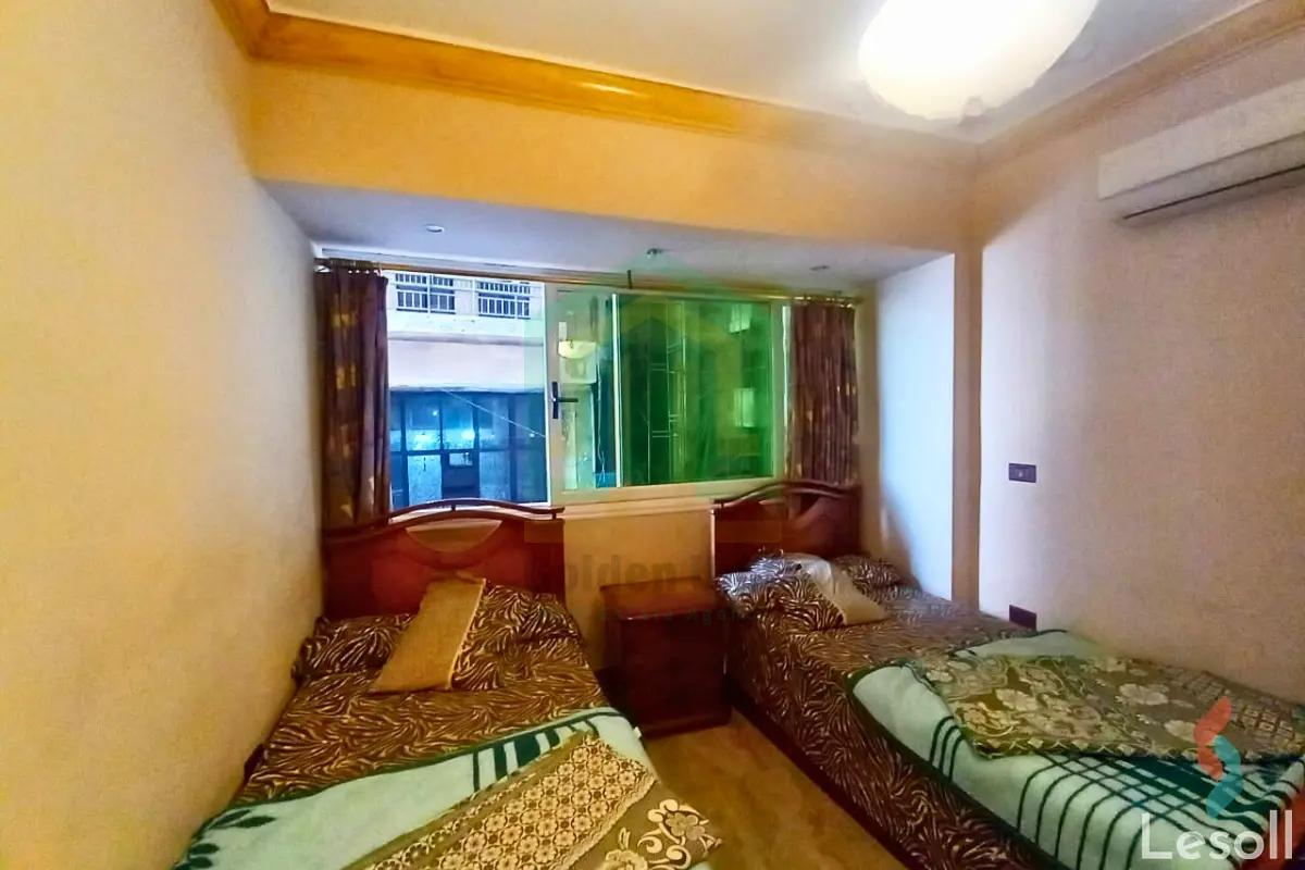 شقة للبيع بمساحة 100 متر و غرفتان في سيدى بشر الاسكندرية - صورة 2