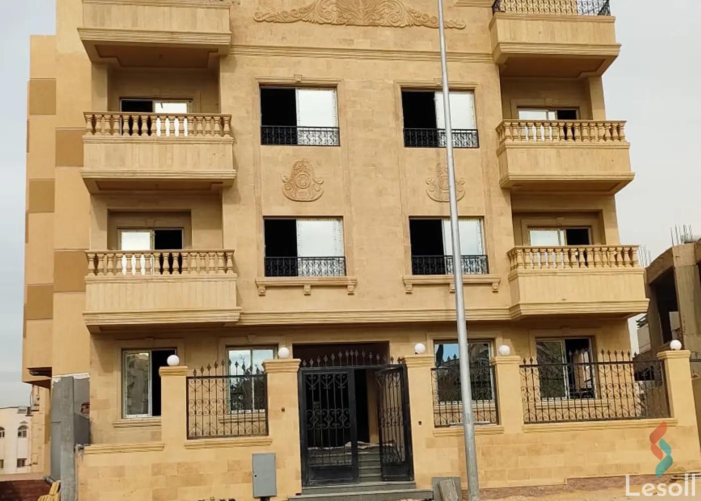 شقة بحديقة للبيع بمساحة 250 متر و 3 غرف في التجمع الاول القاهرة