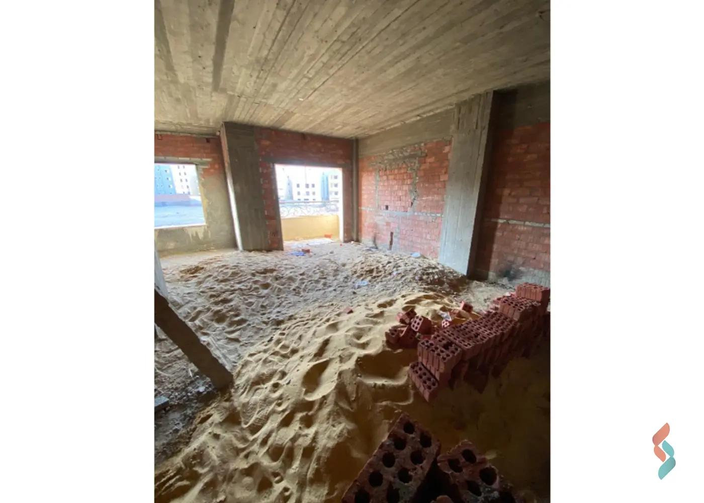 شقة للبيع بمساحة 190 متر و 3 غرف في التجمع الخامس القاهرة - صورة 3