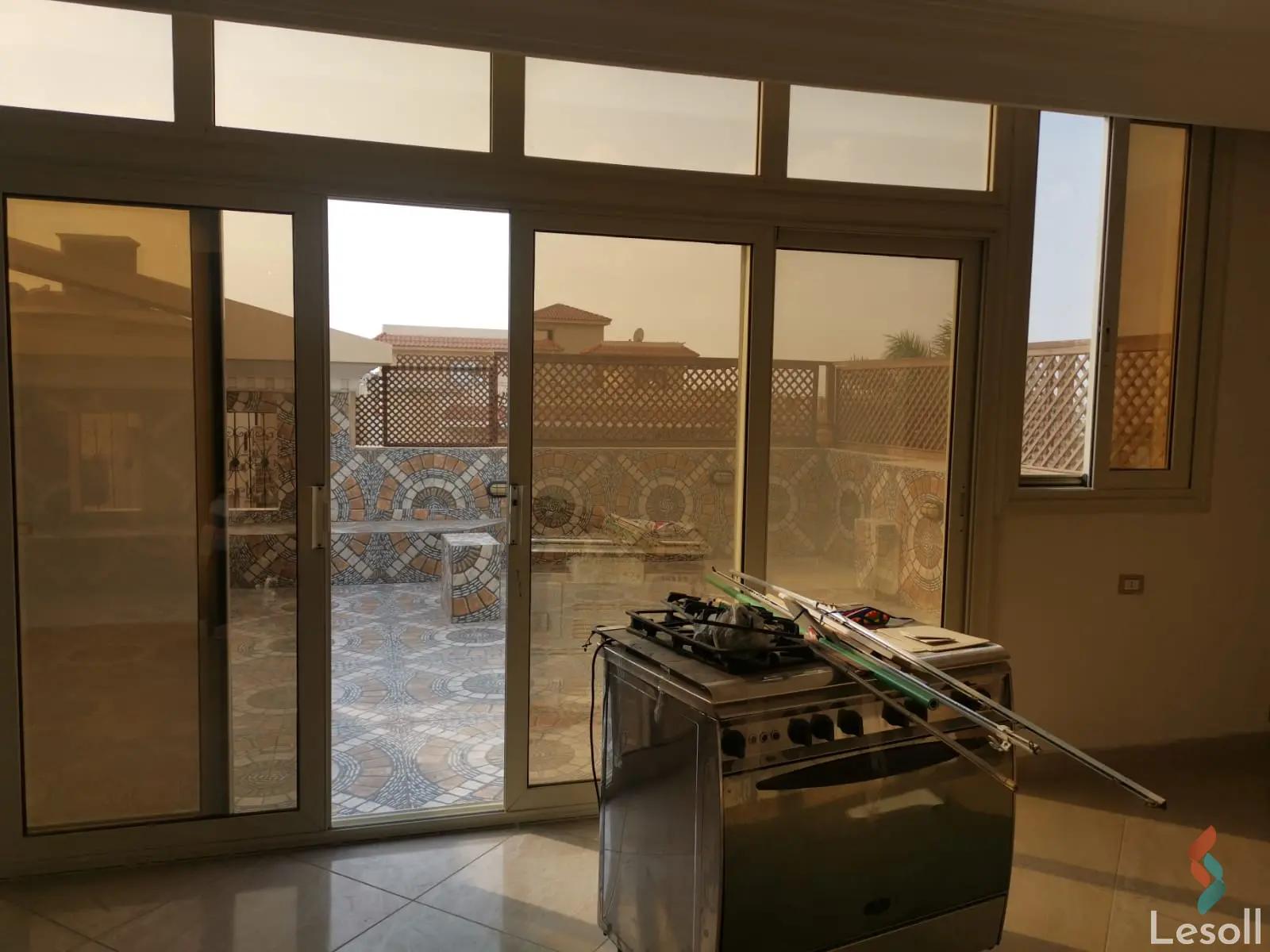 شقة للبيع بمساحة 160 متر و 4 غرف في التجمع الاول القاهرة شقة للبيع بمساحة 160 متر و 4 غرف في التجمع الاول القاهرة