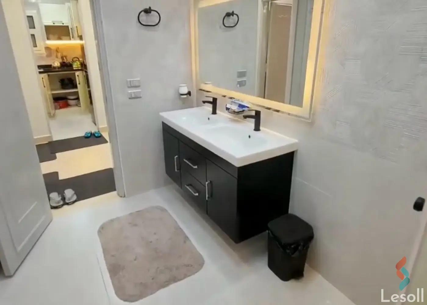 شقة للايجار اليومي بمساحة 155 متر و 3 غرف في الزمالك القاهرة - صورة 2