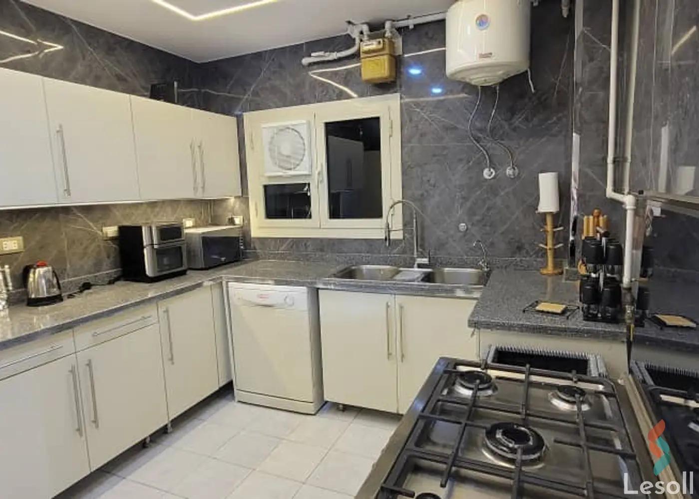 شقة للايجار اليومي بمساحة 350 متر و 3 غرف في الزمالك القاهرة - صورة 2