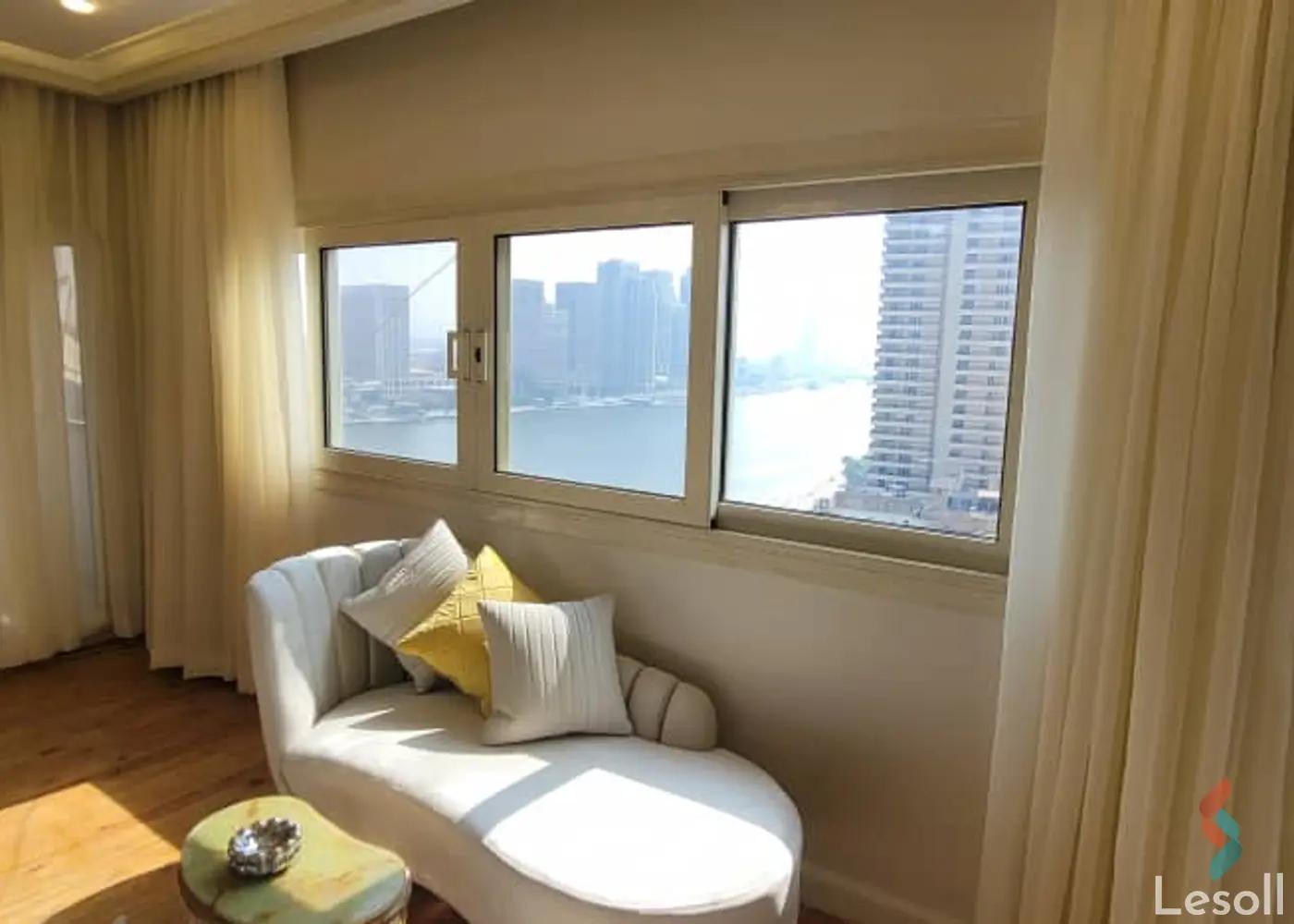 شقة للايجار اليومي بمساحة 350 متر و 3 غرف في الزمالك القاهرة - صورة 3