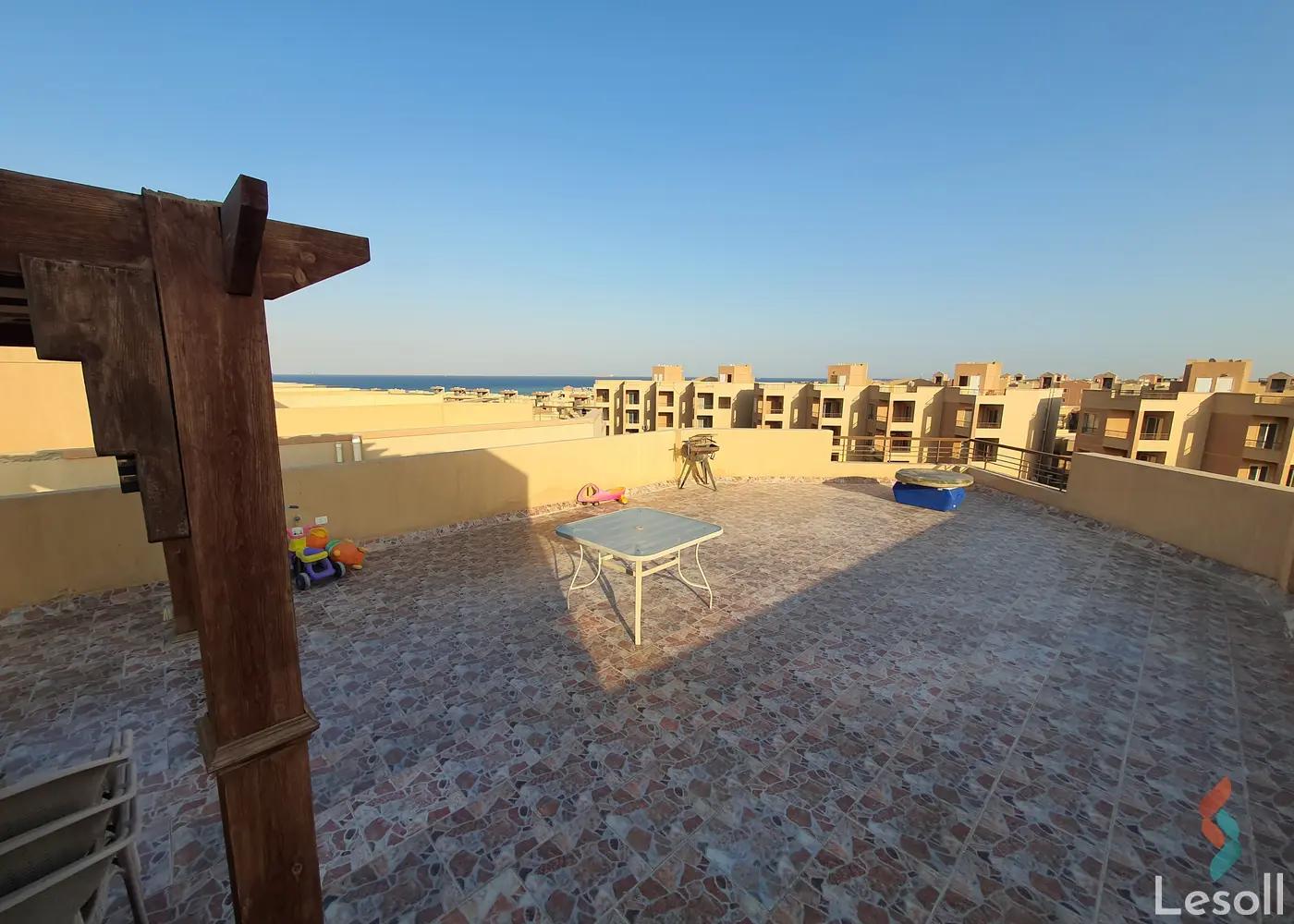 دوبلكس للبيع بمساحة 105 متر و غرفتان في العين السخنة السويس