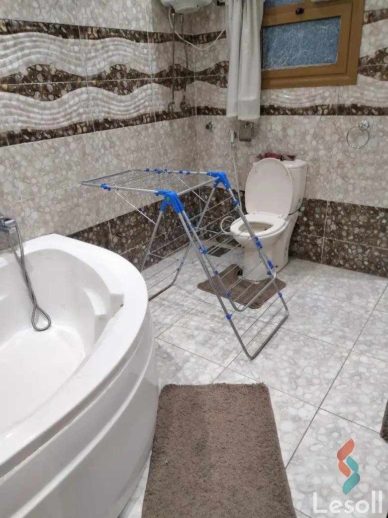 Apartment for daily rent with an data.area 300 meters and 3 rooms in Mohandessin Giza - Image 3