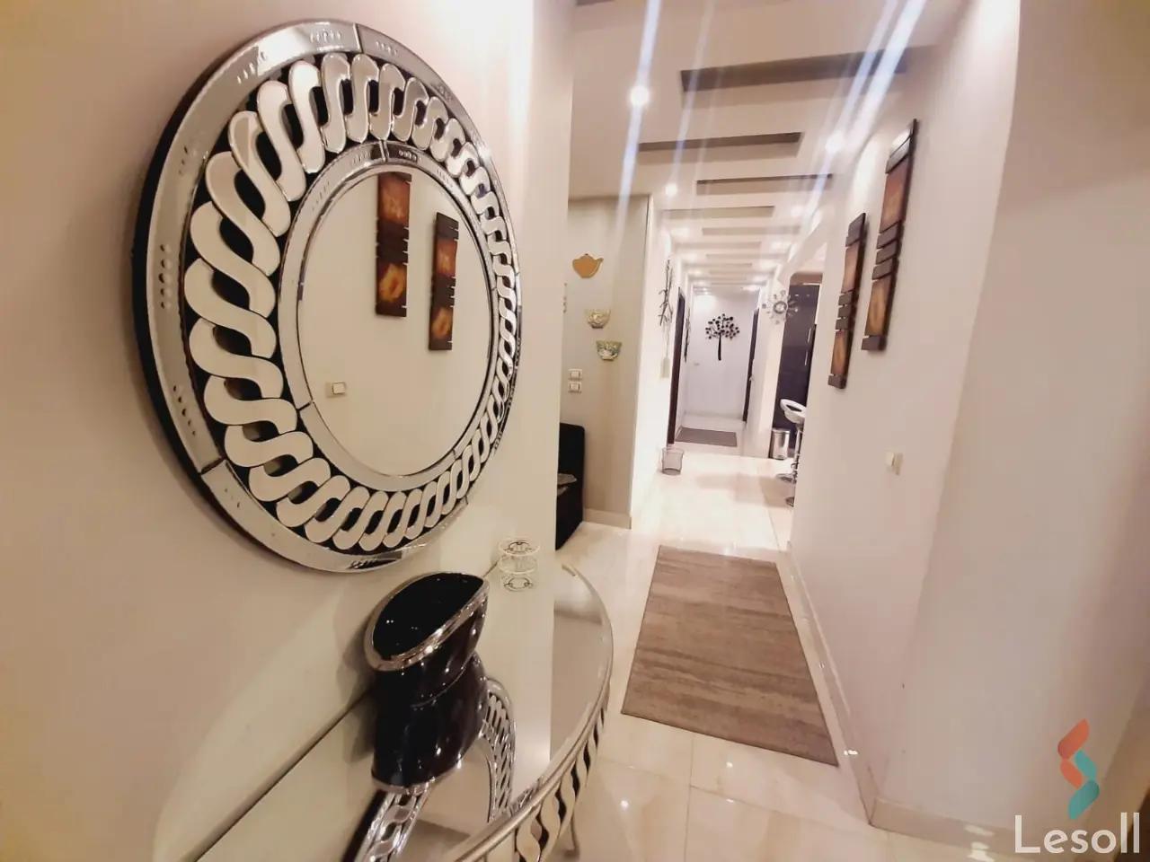 Apartment for daily rent with an data.area 300 meters and 3 rooms in Mohandessin Giza - All Images