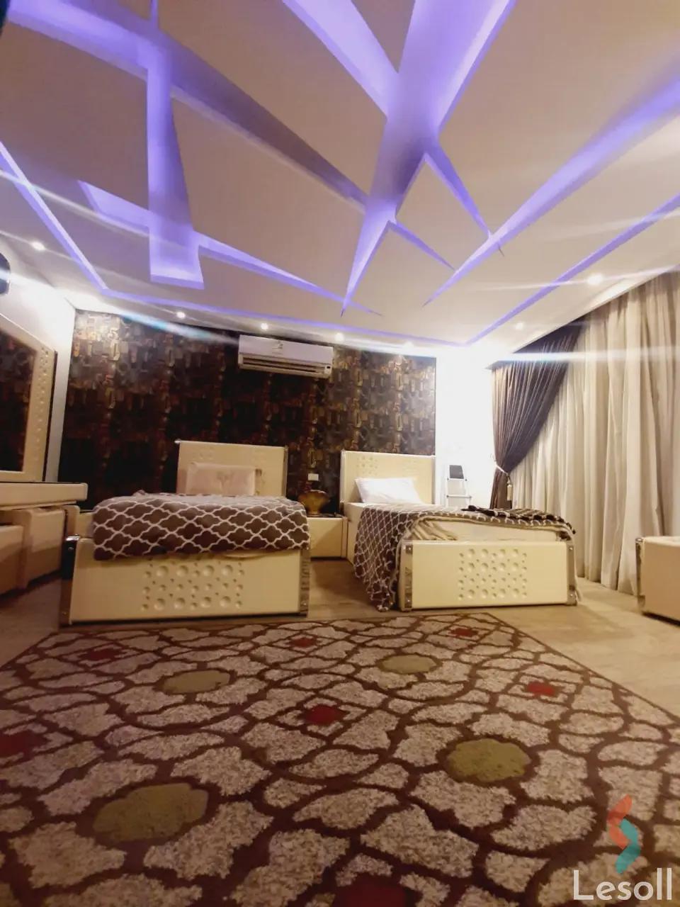 Apartment for daily rent with an data.area 300 meters and 3 rooms in Mohandessin Giza - Image 2