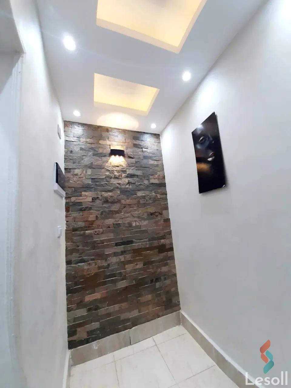 Apartment for daily rent with an data.area 100 meters and 2 rooms in Mohandessin Giza - Image 2