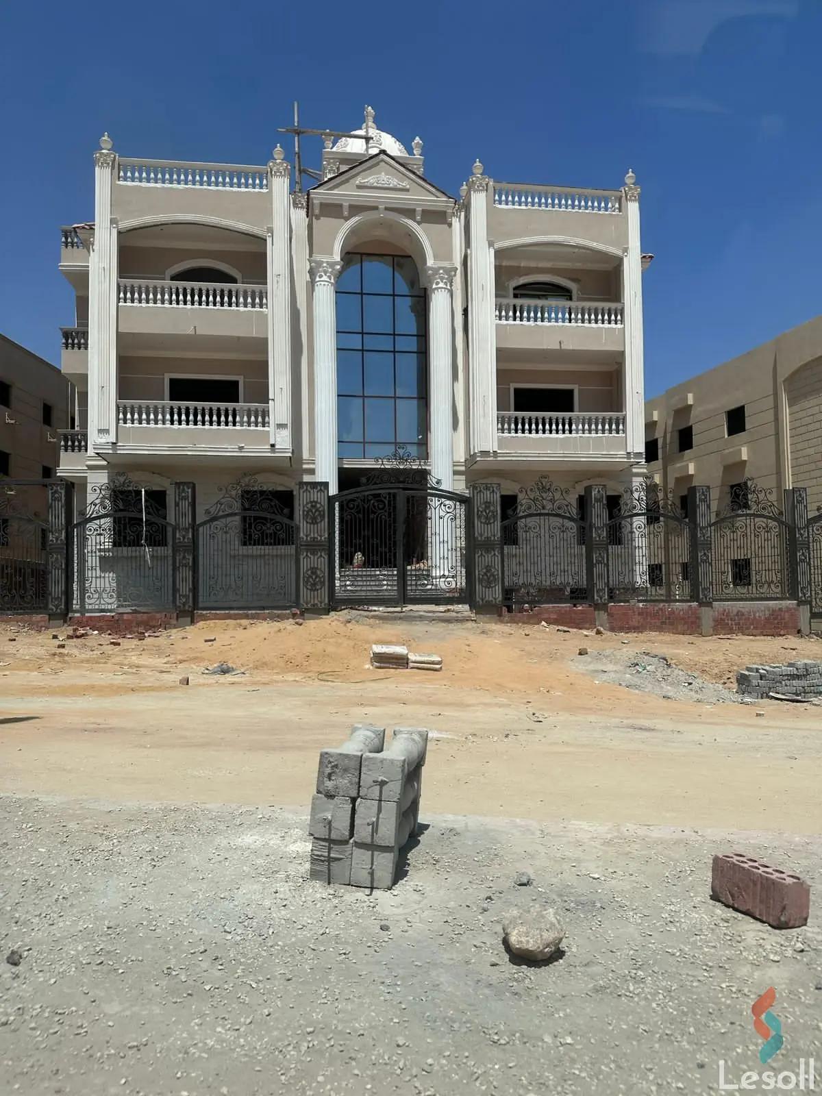 شقة للبيع بمساحة 220 متر و 3 غرف في مدينة الشروق القاهرة - صورة 3