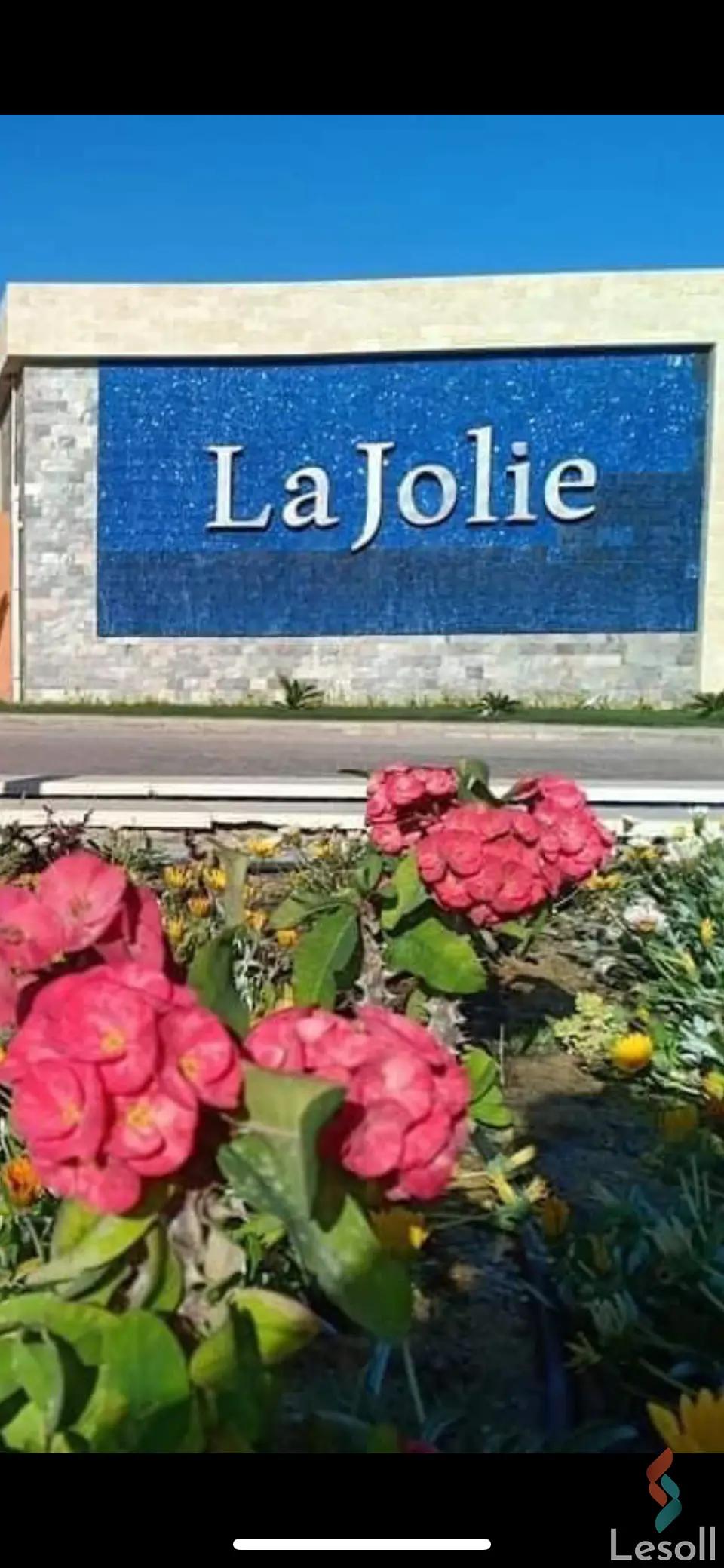 Chalet for sale with an data.area 105 meters and 2 room in Hurghada Red Sea - All Images