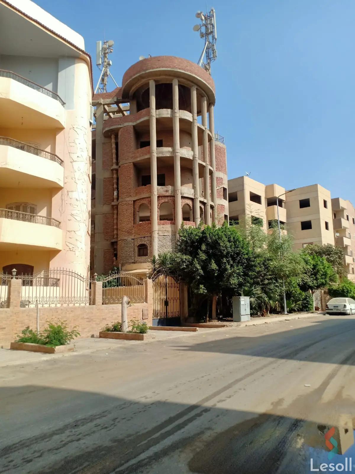 Building for sale with an data.area 300 meters and 4 data.rooms in Mokattam Cairo