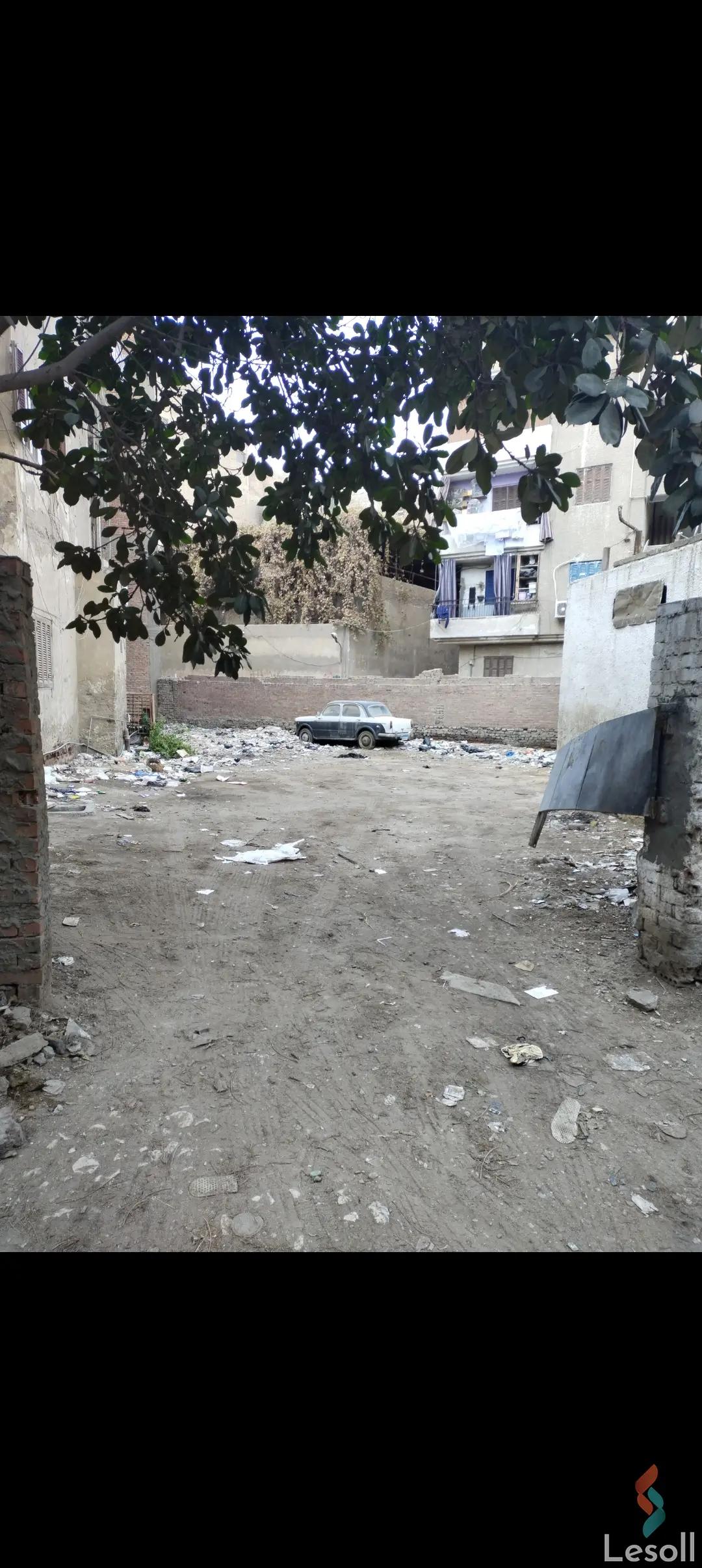 Land building for sale with an area of 440 meters in Kit Kat Giza