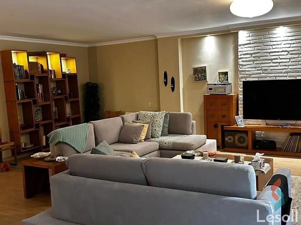 Apartment for sale with an data.area 280 meters and 4 data.rooms in Cheikh Zayed Giza - Image 2