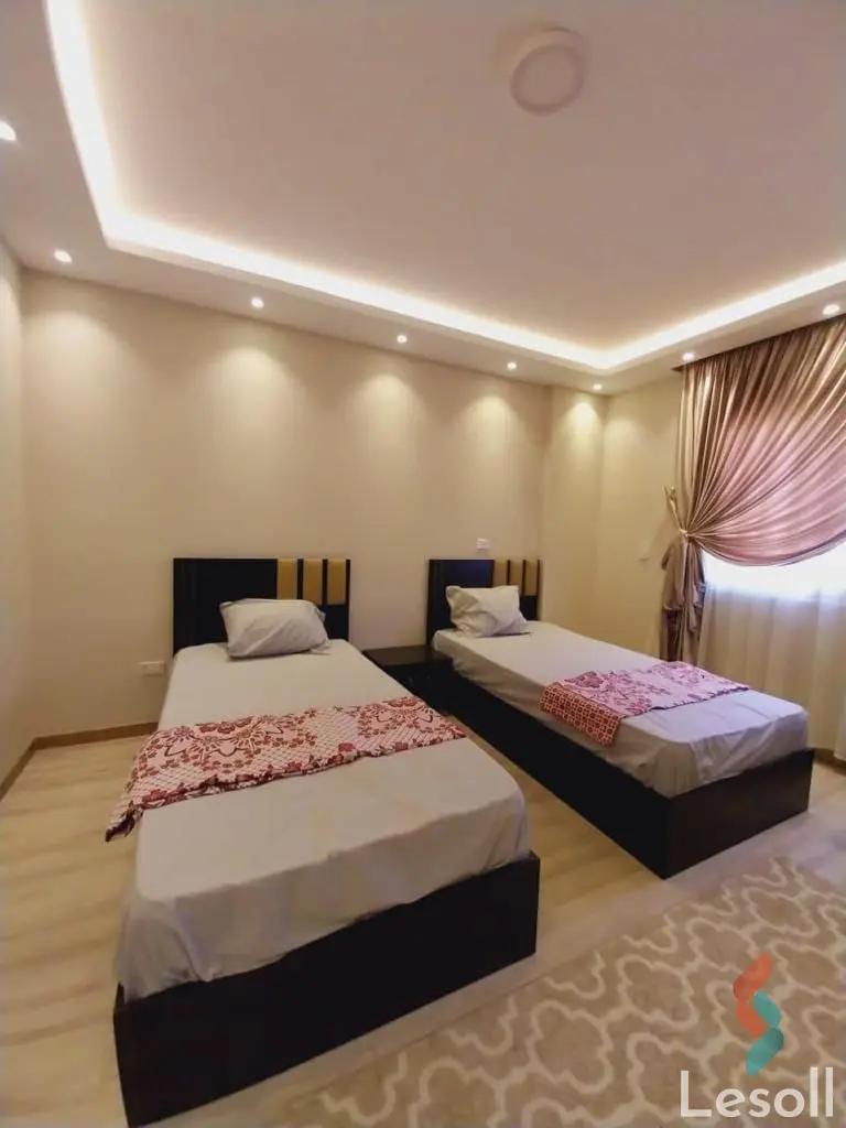 شقة للايجار اليومي بمساحة 145 متر و 3 غرف في مدينتي القاهرة - صورة 4