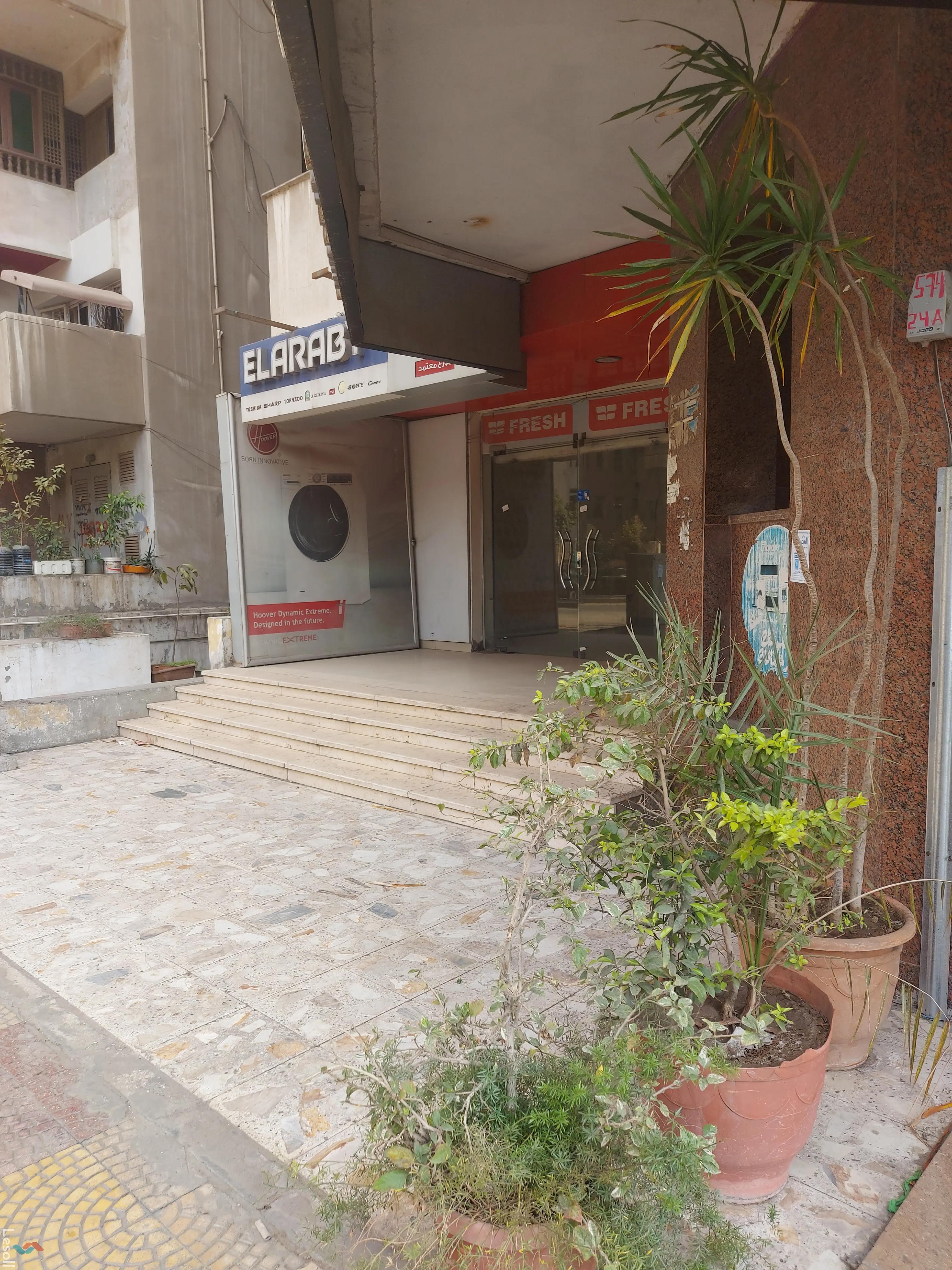 Retail for monthly rent with an data.area of 200 meters in Nasr City Cairo