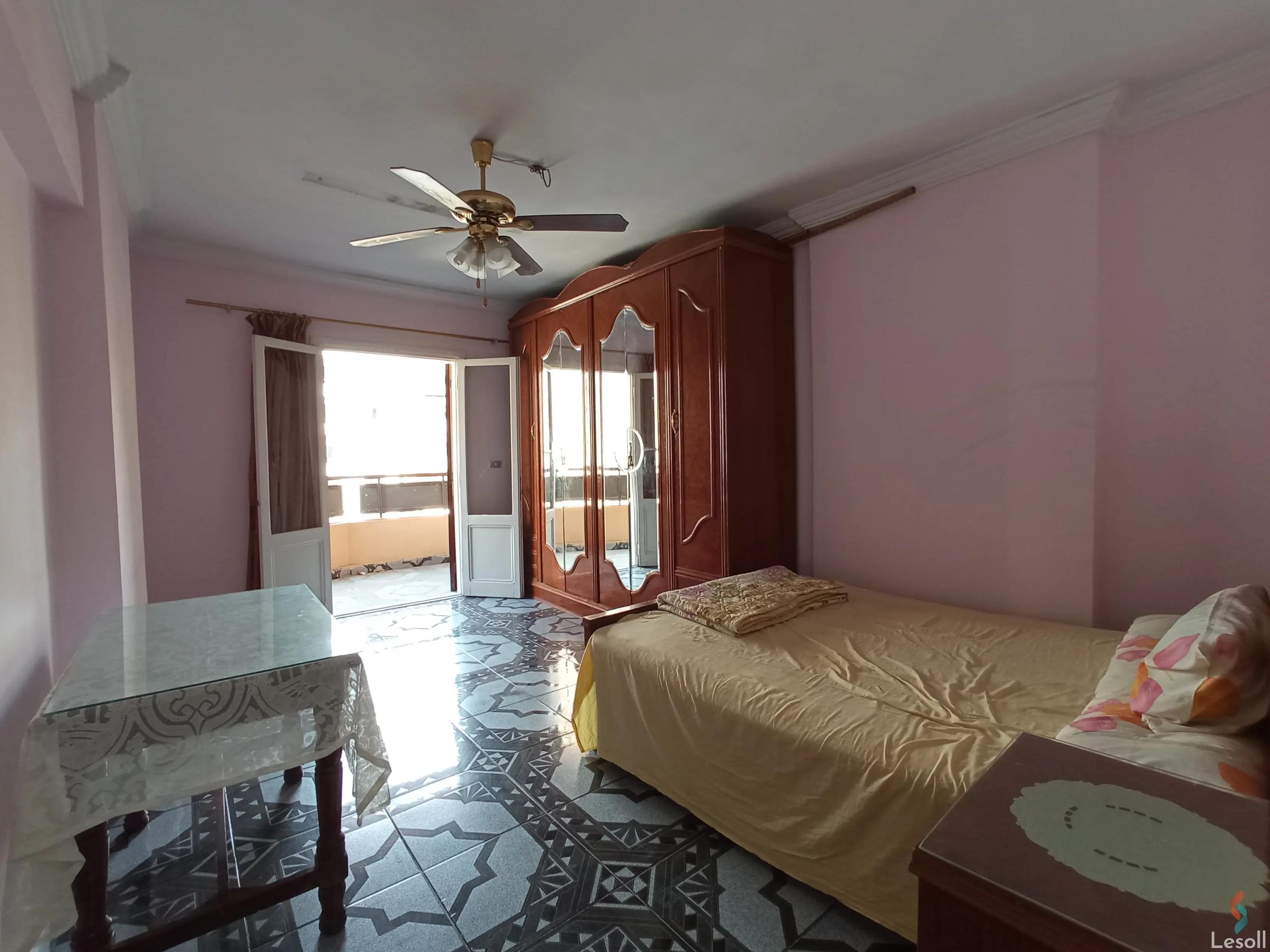 Apartment for monthly rent with an area 165 meters and 3 rooms in Snumberi Bishr Alexandria