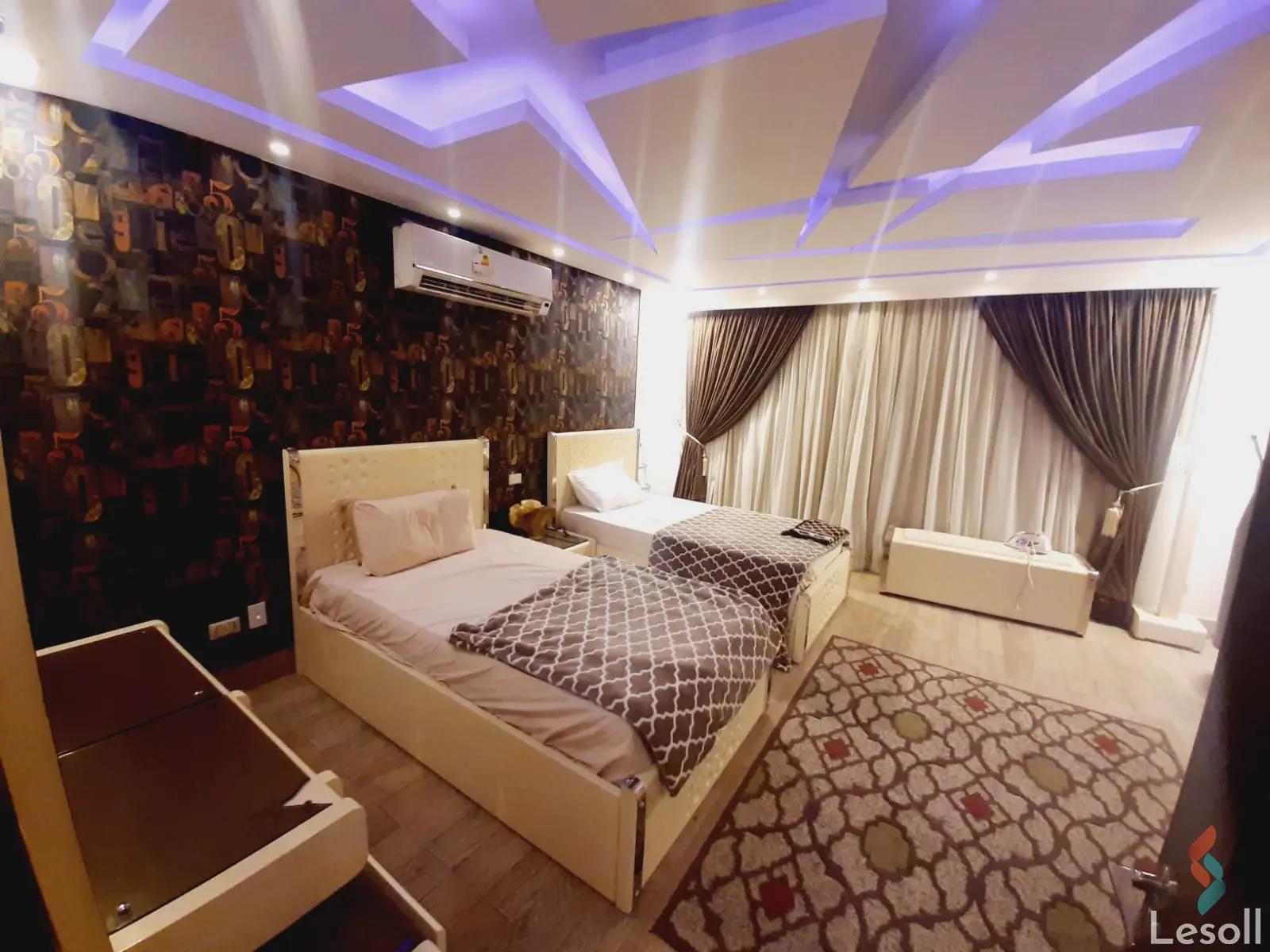 Apartment for daily rent with an data.area 200 meters and 3 rooms in Mohandessin Giza - Image 4