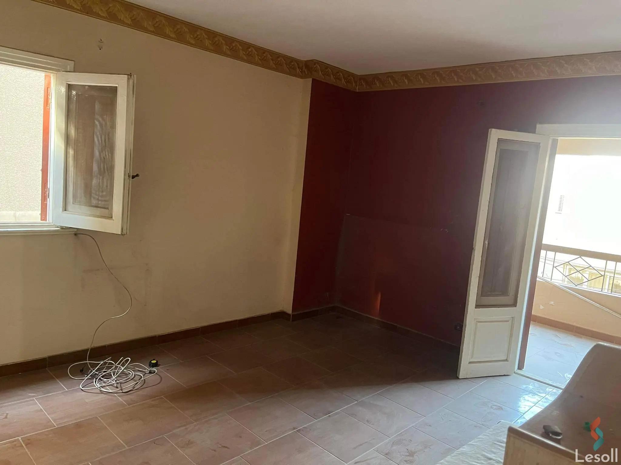 شقة للبيع بمساحة 200 متر و 3 غرف في المقطم القاهرة - صورة 3