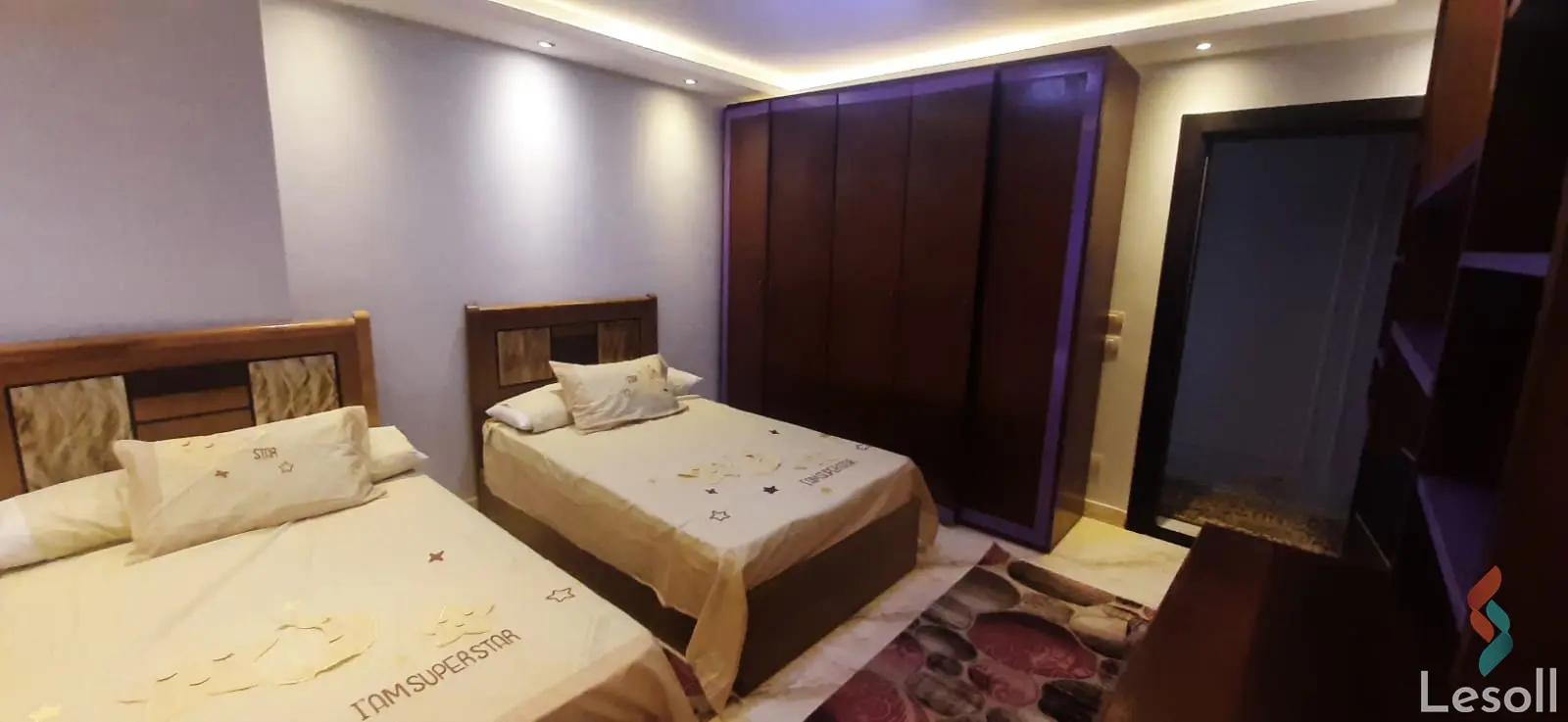 Apartment for daily rent with an data.area 300 meters and 3 rooms in Mohandessin Giza - Image 3