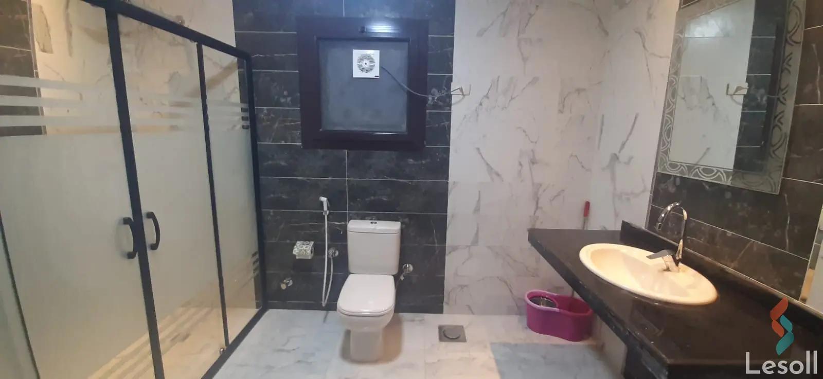 Apartment for daily rent with an data.area 300 meters and 3 rooms in Mohandessin Giza - All Images