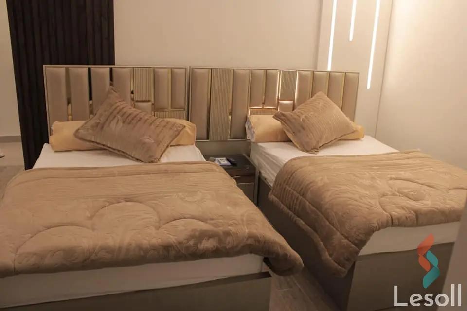 شقة للايجار اليومي بمساحة 165 متر و 3 غرف في المهندسين الجيزة - صورة 2