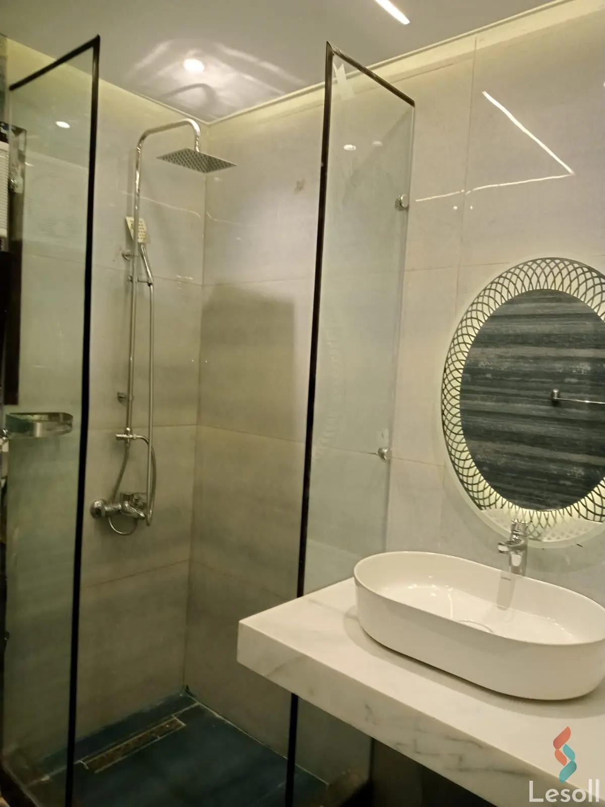 Apartment for daily rent with an data.area 165 meters and 2 rooms in Mohandessin Giza - Image 4