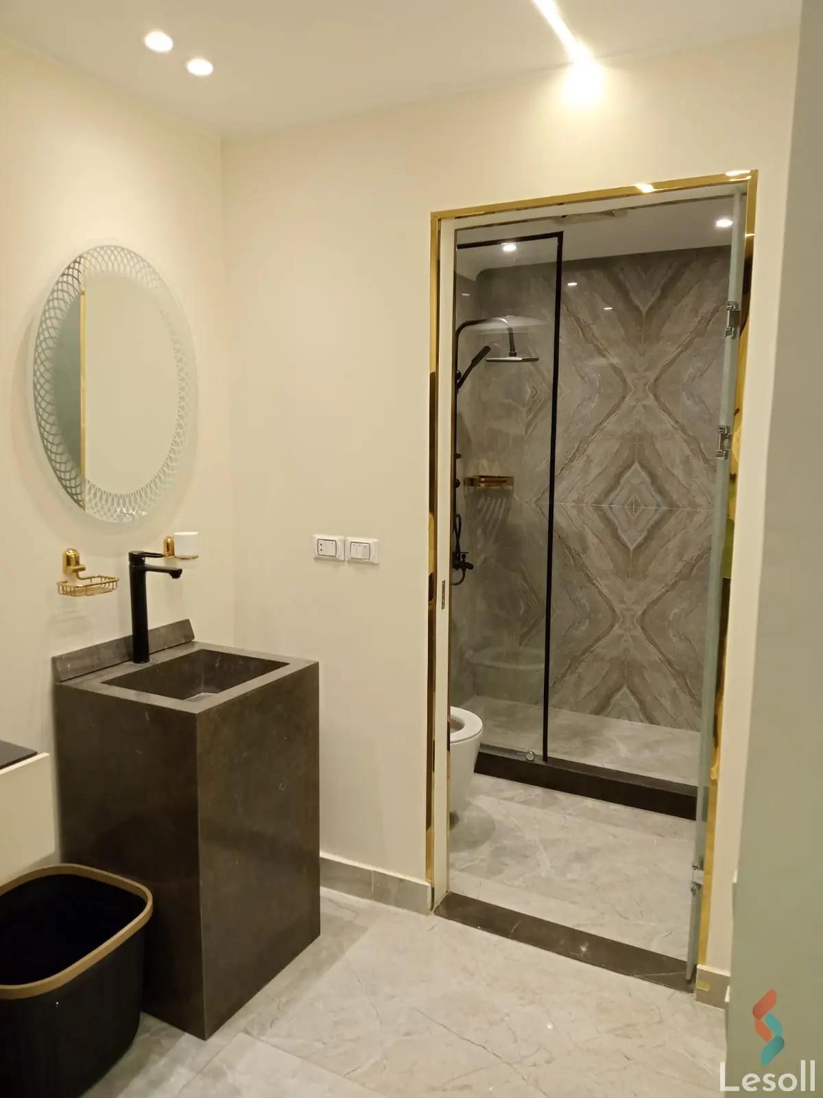 Apartment for daily rent with an data.area 165 meters and 2 rooms in Mohandessin Giza - Image 3