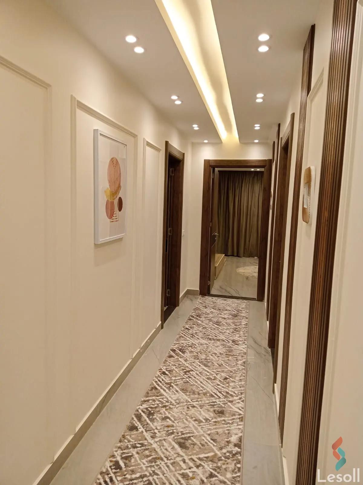 Apartment for daily rent with an data.area 165 meters and 2 rooms in Mohandessin Giza - Image 2
