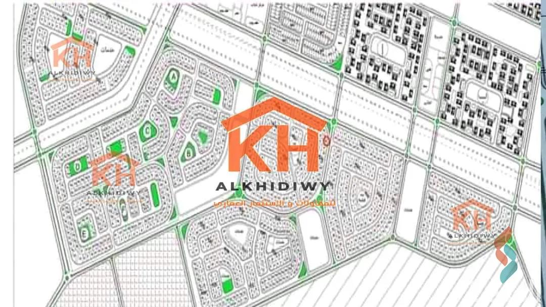 Land building for sale with an area of 500 meters in Obour Qaliubiya