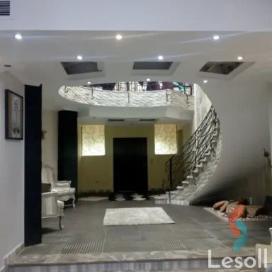 فيلا للبيع بمساحة 1,050 متر و 7 غرف في التجمع الاول القاهرة