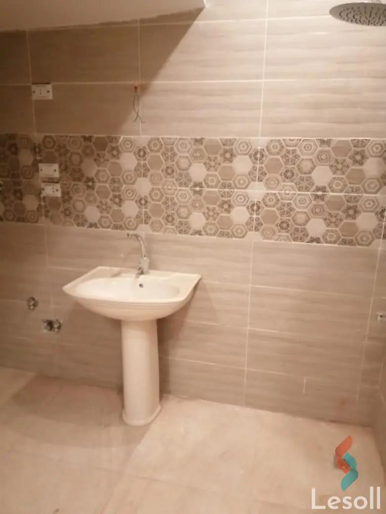 Apartment for monthly rent with an data.area 220 meters and 3 rooms in Mohandessin Giza - Image 4