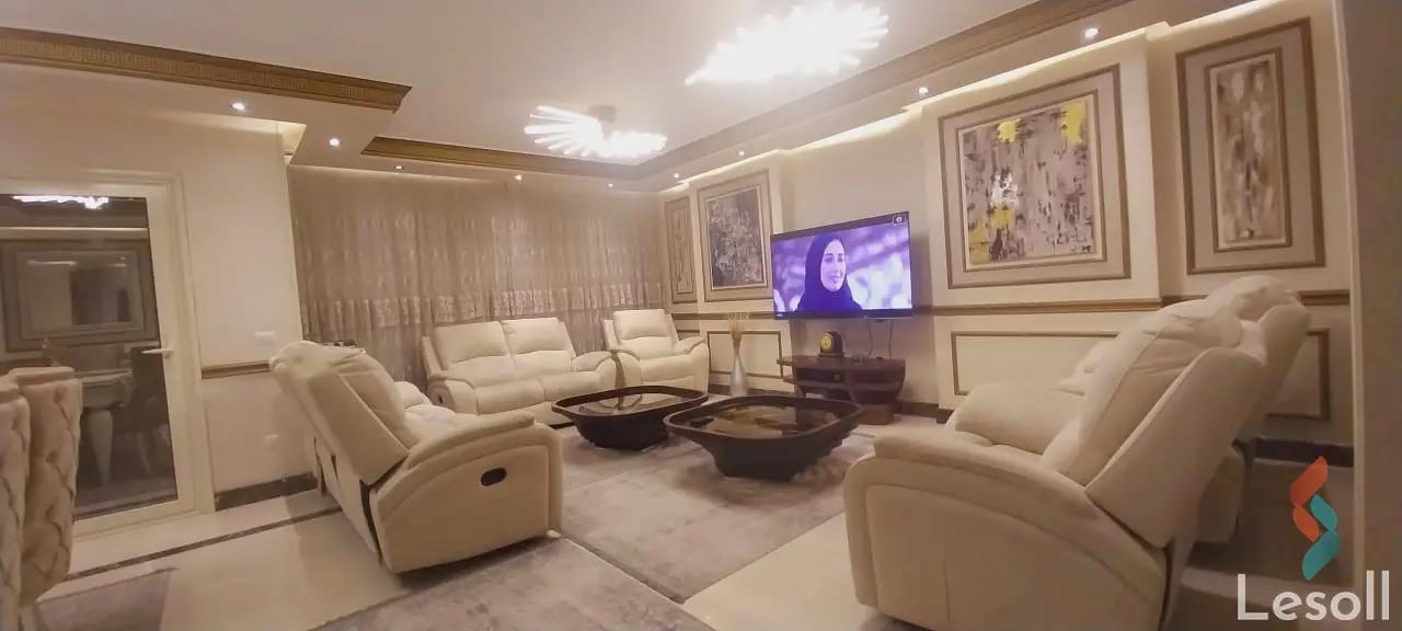 Apartment for monthly rent with an data.area 160 meters and 3 rooms in Dokki Giza - Image 3