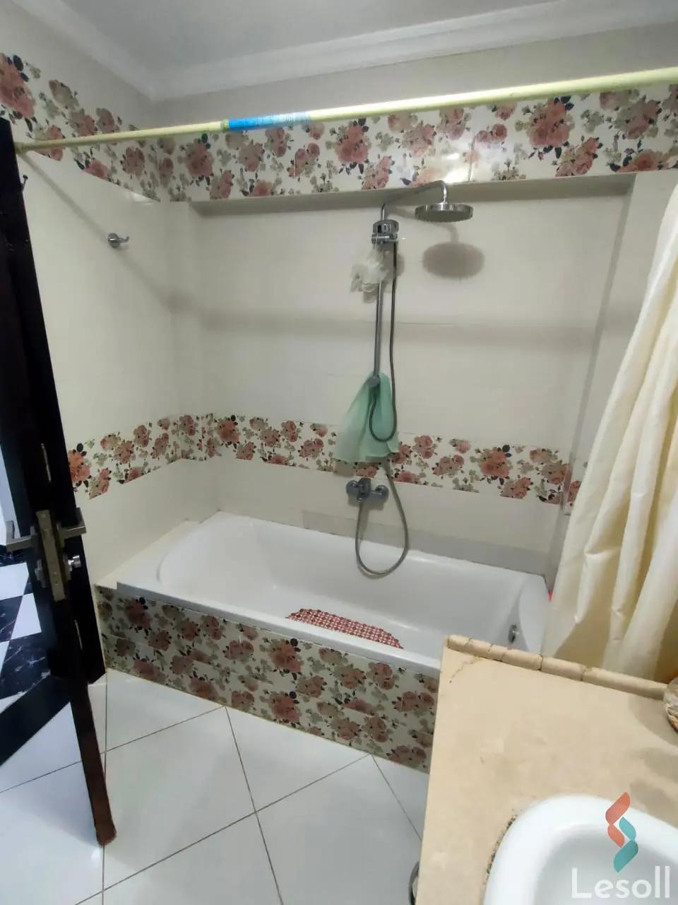 Apartment for monthly rent with an data.area 80 meters and 2 rooms in Mohandessin Giza - Image 4