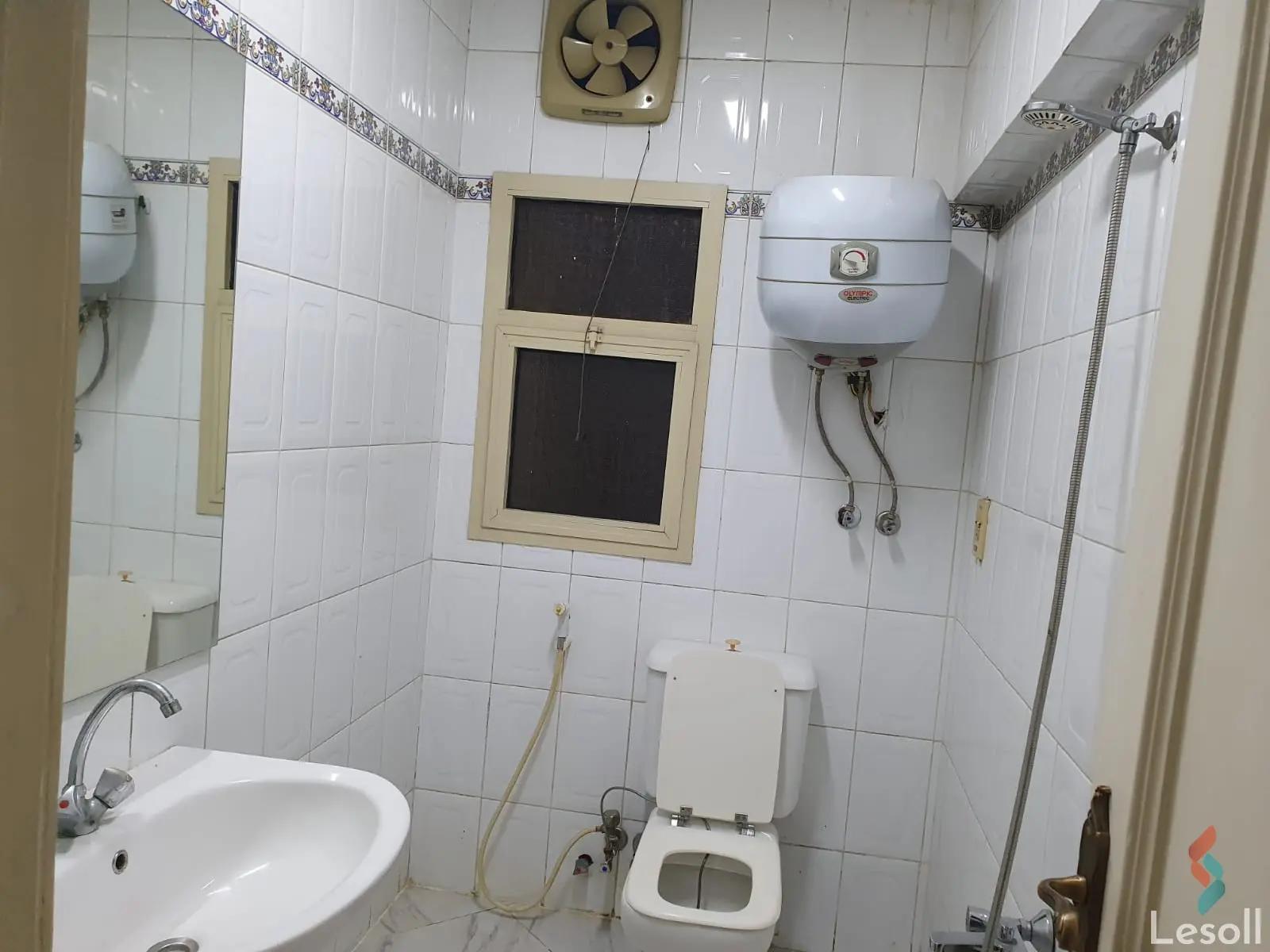 شقة للبيع بمساحة 200 متر و 3 غرف في الدقى الجيزة - كل الصور