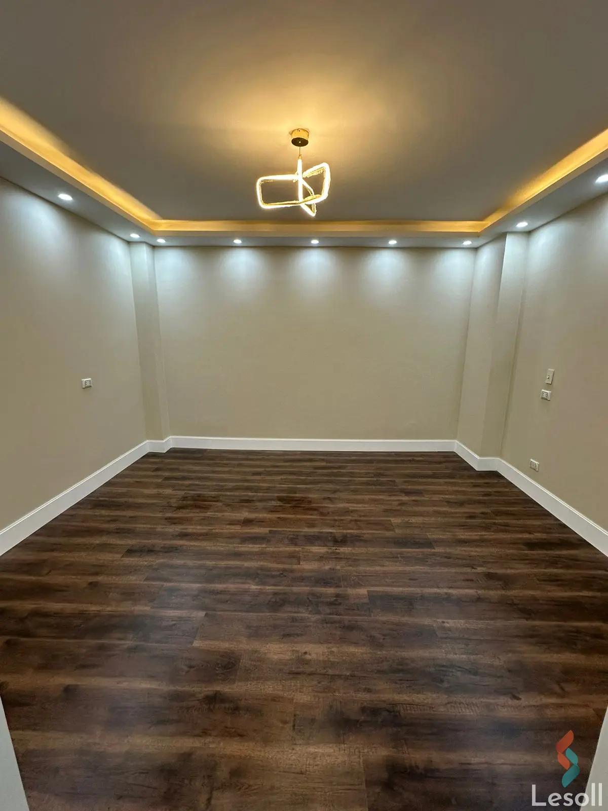 شقة للبيع بمساحة 195 متر و 4 غرف في الدقى الجيزة - صورة 3