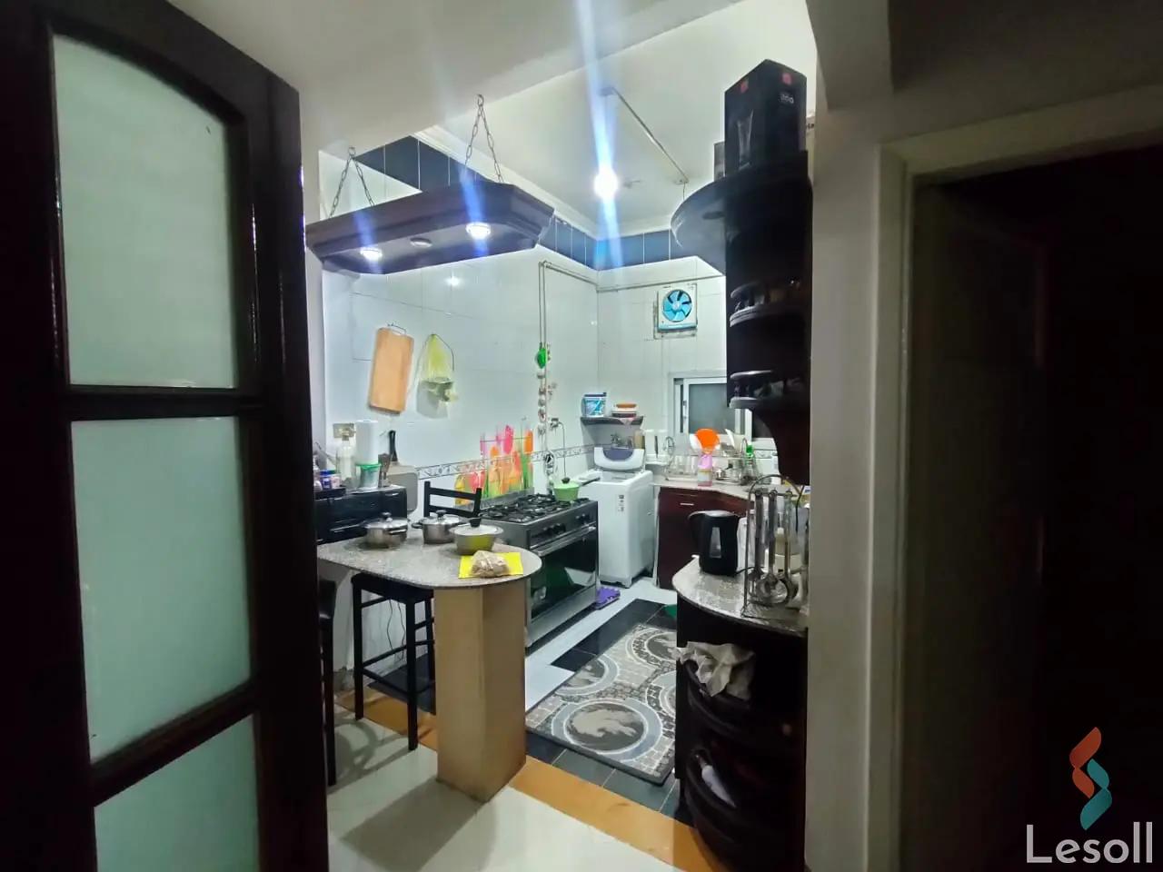 شقة للبيع بمساحة 200 متر و 4 غرف في الدقى الجيزة - صورة 3