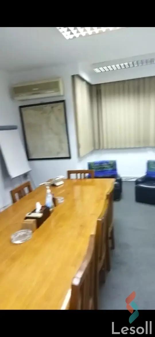 شقة للبيع بمساحة 625 متر و 12 غرف في الدقى الجيزة - كل الصور