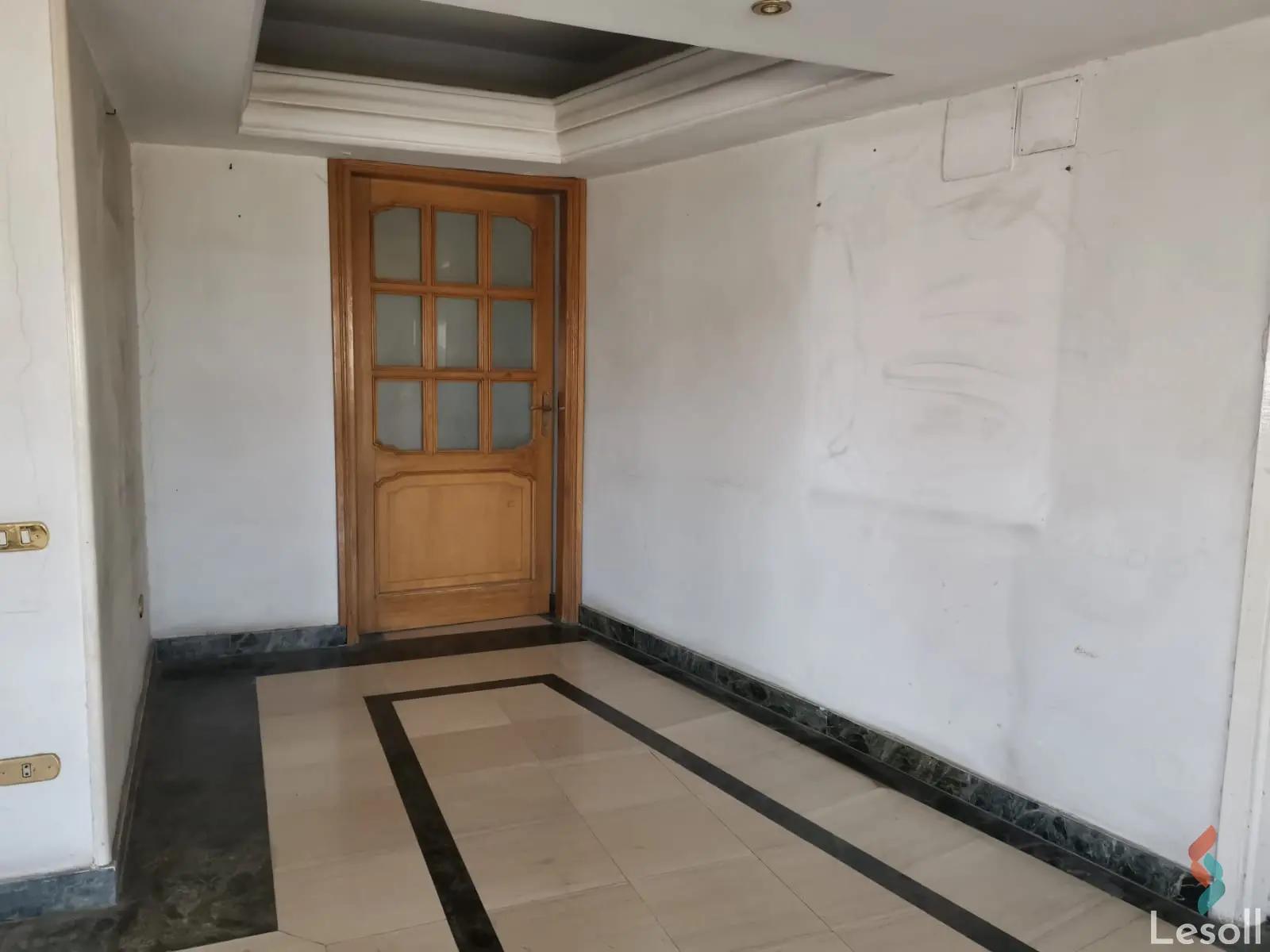 Apartment for sale with an data.area 290 meters and 4 data.rooms in Dokki Giza