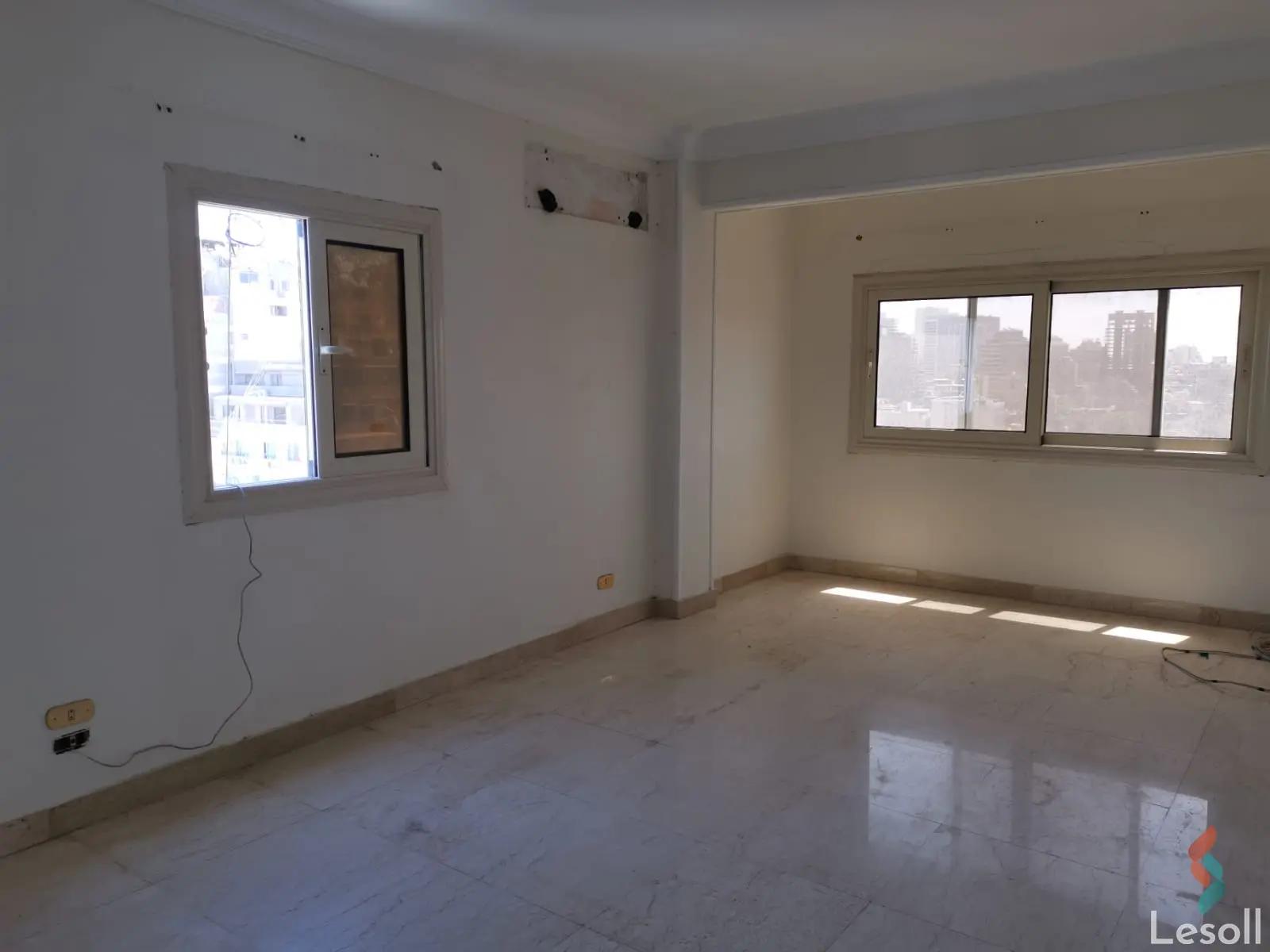Apartment for sale with an data.area 290 meters and 4 data.rooms in Dokki Giza