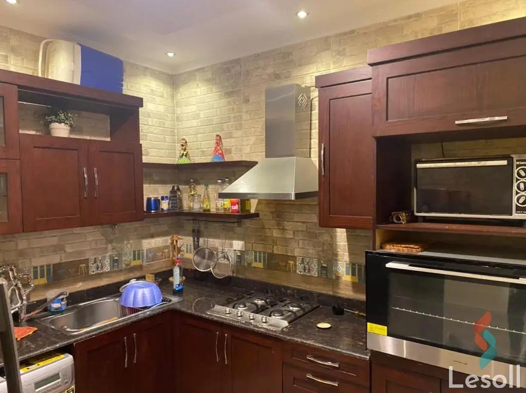 شقة للبيع بمساحة 180 متر و 3 غرف في المهندسين الجيزة - كل الصور