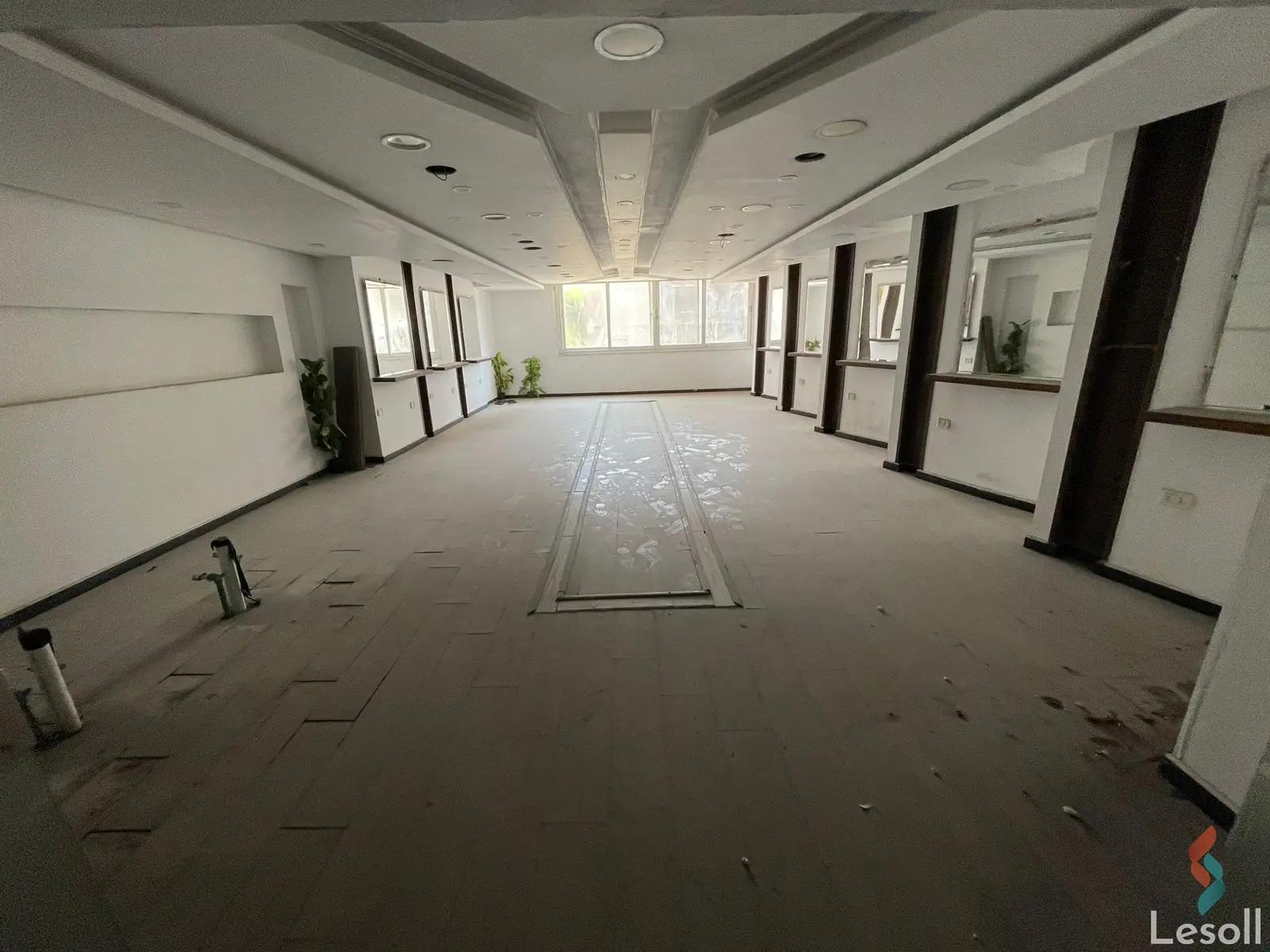 شقة للبيع بمساحة 250 متر و 5 غرف في المهندسين الجيزة شقة للبيع بمساحة 250 متر و 5 غرف في المهندسين الجيزة