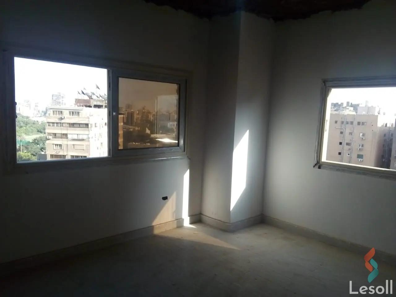 شقة للبيع بمساحة 350 متر و 6 غرف في المهندسين الجيزة - صورة 3