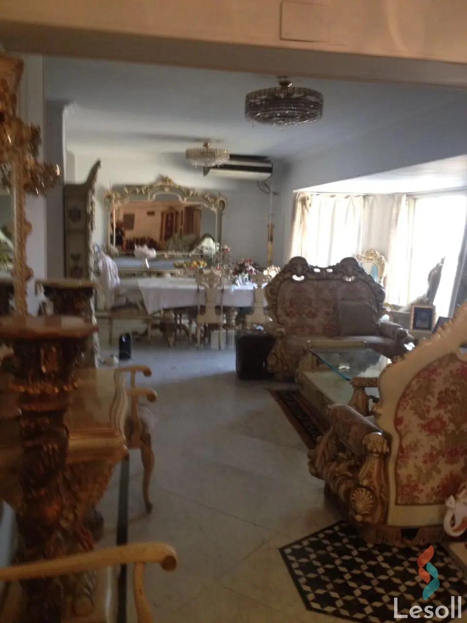 شقة للبيع بمساحة 290 متر و 4 غرف في المهندسين الجيزة شقة للبيع بمساحة 290 متر و 4 غرف في المهندسين الجيزة