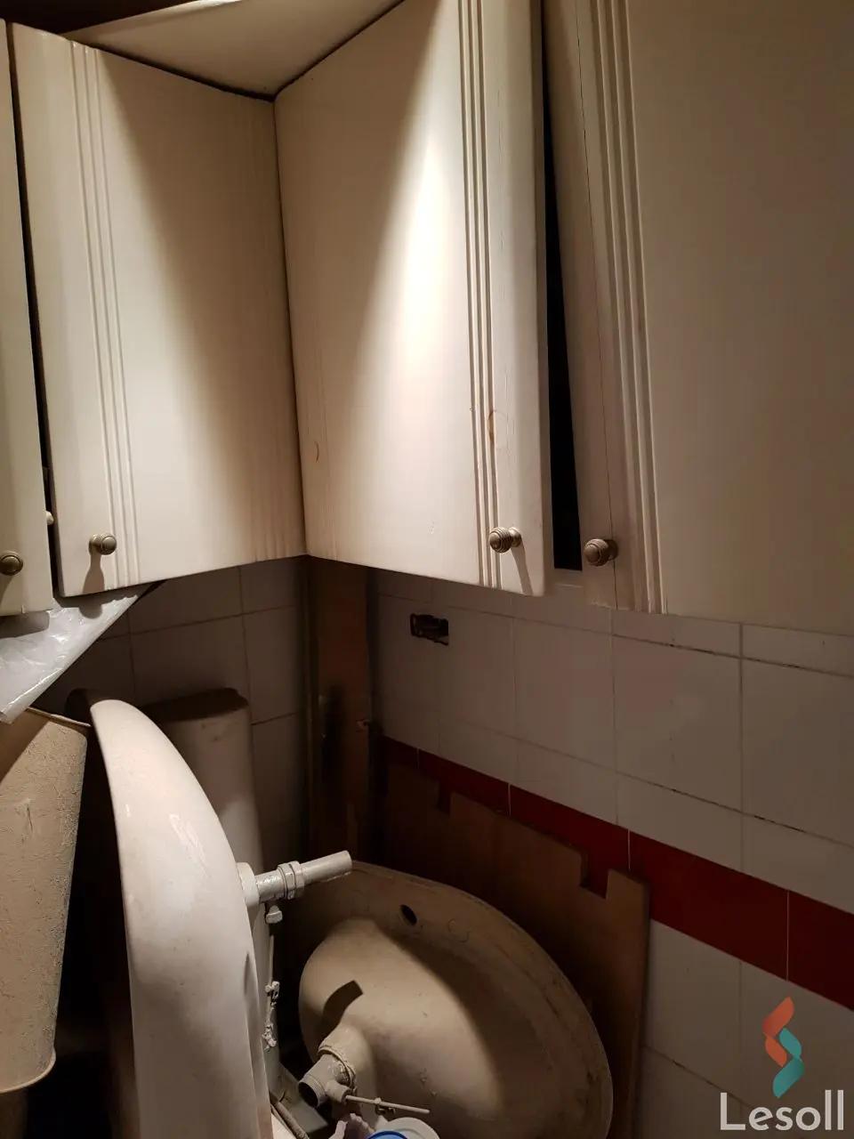 شقة للبيع بمساحة 250 متر و 3 غرف في المهندسين الجيزة - صورة 3