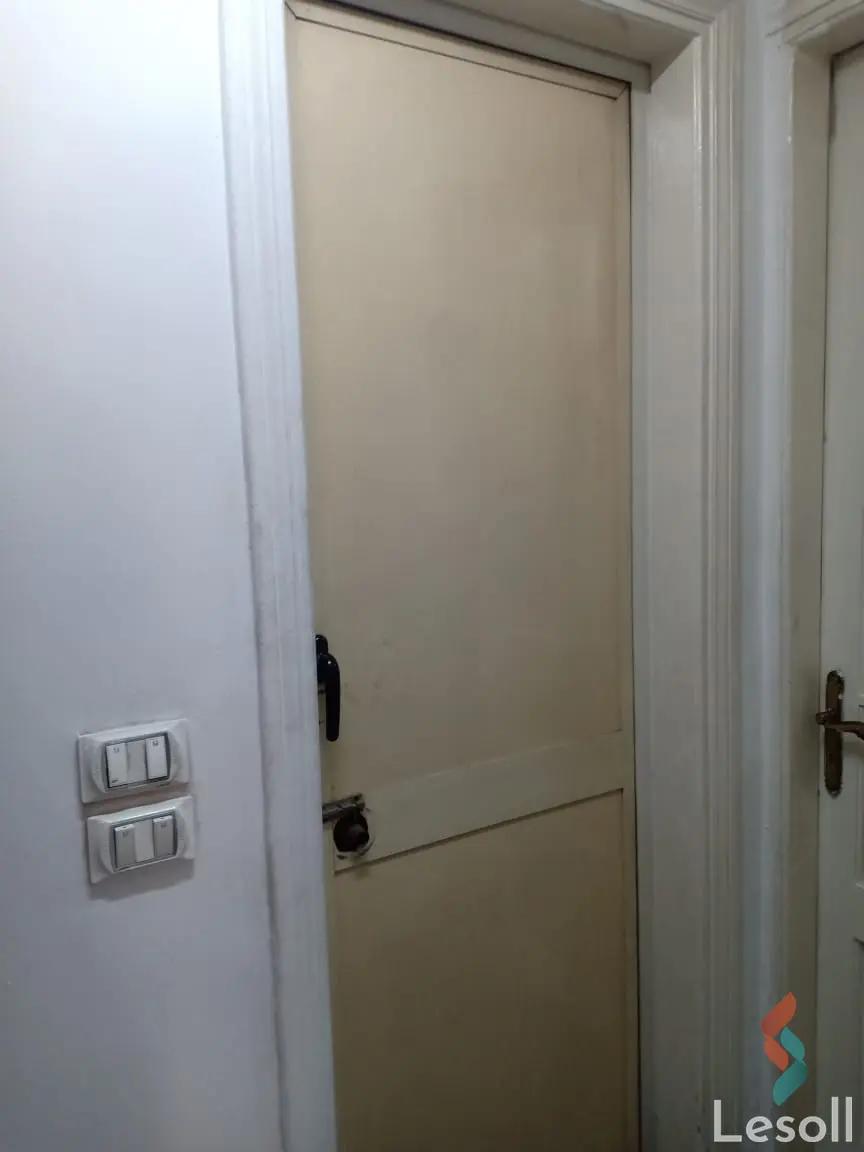 Apartment for sale with an data.area 330 meters and 4 data.rooms in Mohandessin Giza - Image 4